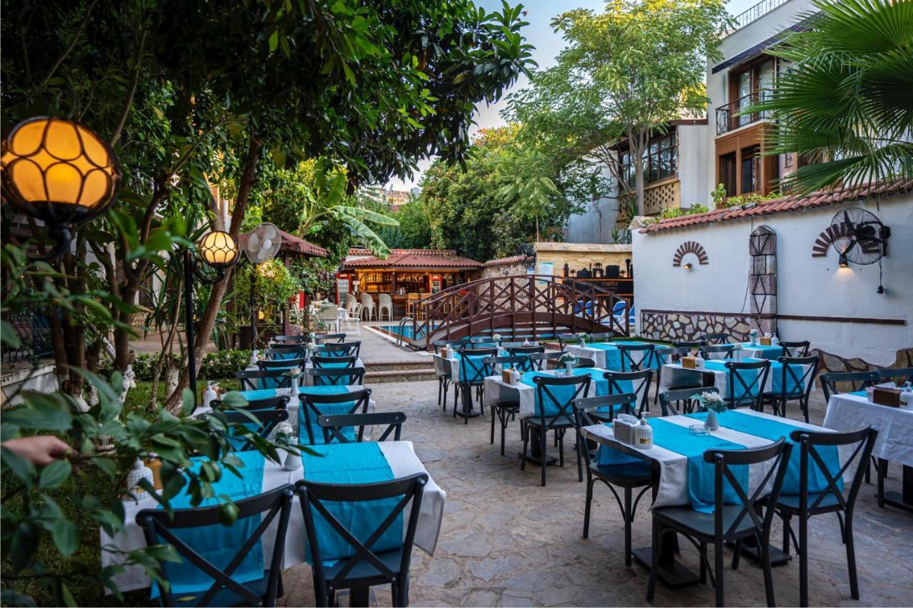 Castle Old Town Hotel Анталья Экстерьер фото